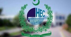 GB students receive undergraduate scholarships from HEC